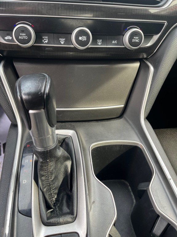 2020 Honda Accord Image 11