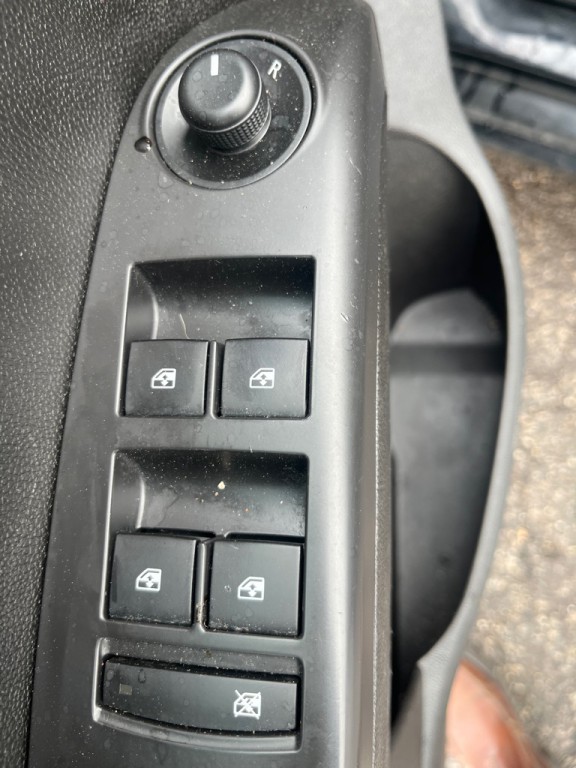 2018 Chevrolet Sonic Image 7