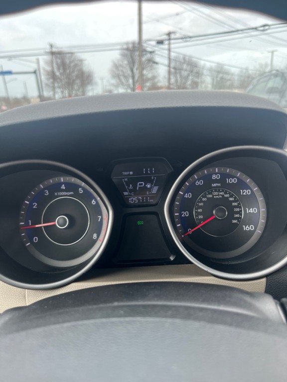 2016 Hyundai Elantra Image 10