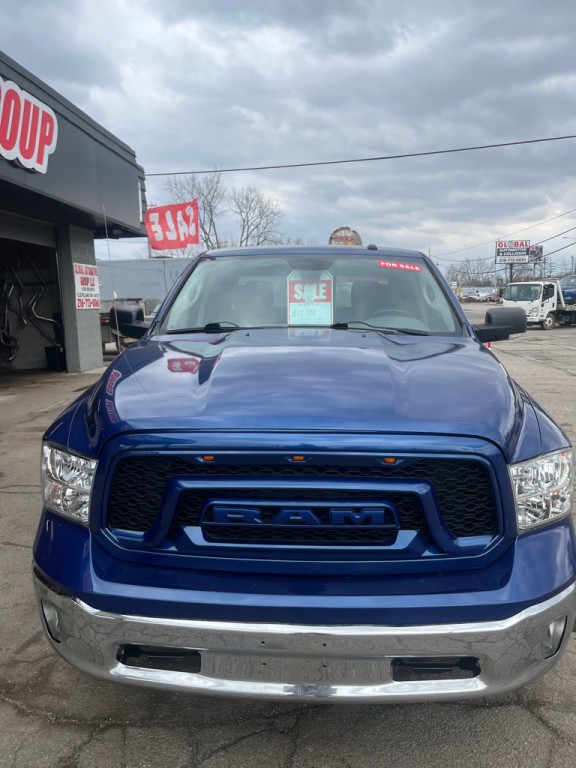 2015 RAM 1500 Image 2