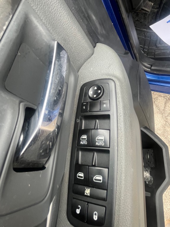 2015 RAM 1500 Image 6