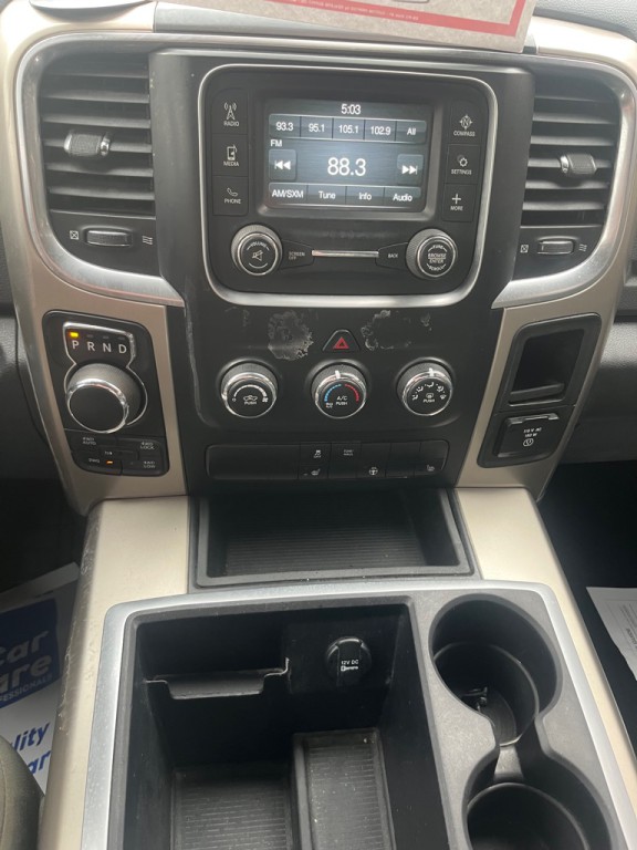 2015 RAM 1500 Image 9
