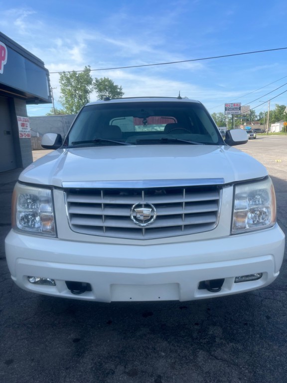 2005 Cadillac Escalade Image 3