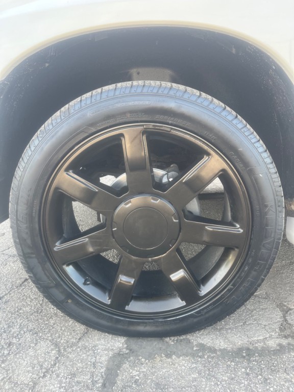 2005 Cadillac Escalade Image 21