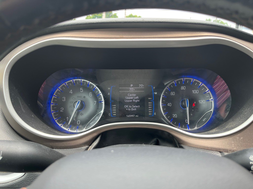 2017 Chrysler Pacifica Image 15