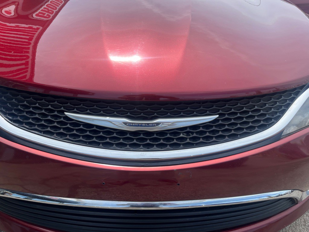 2015 Chrysler 200 Image 13