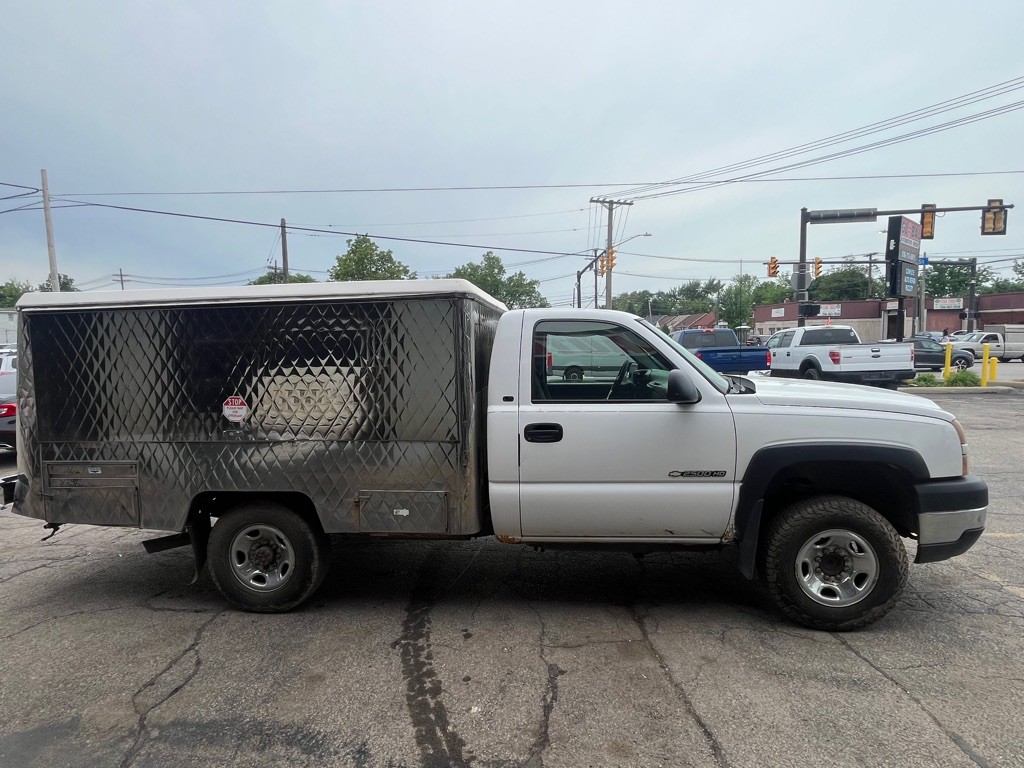 2006 Chevrolet Silverado 1500 Image 3