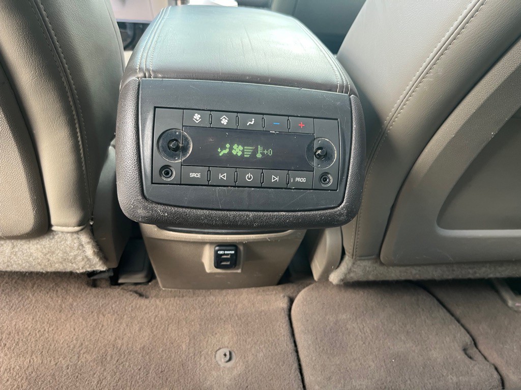 2014 GMC Acadia Image 19