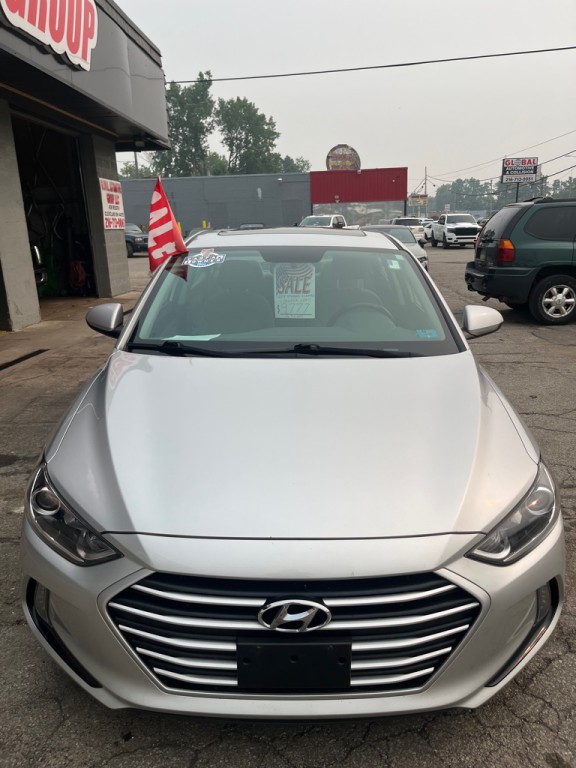 2018 Hyundai Elantra Image 2