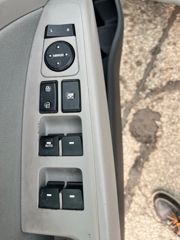 2018 Hyundai Elantra Image 11