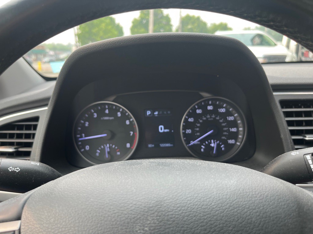 2018 Hyundai Elantra Image 12