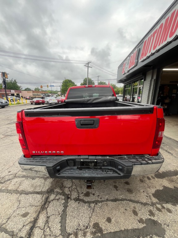 2011 Chevrolet Silverado 1500 Image 4