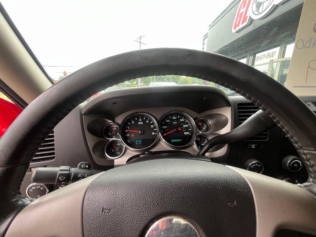 2011 Chevrolet Silverado 1500 Image 11