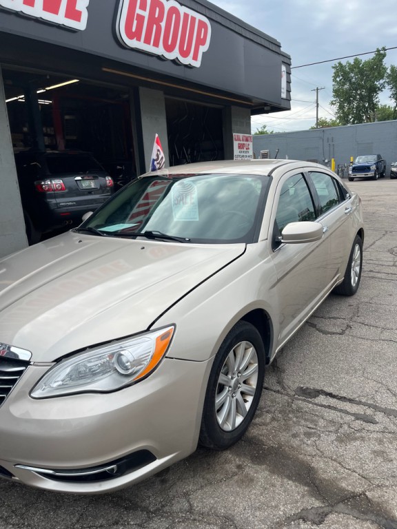 2014 Chrysler 200 Image 14