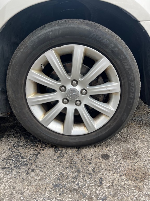 2014 Chrysler 200 Image 21