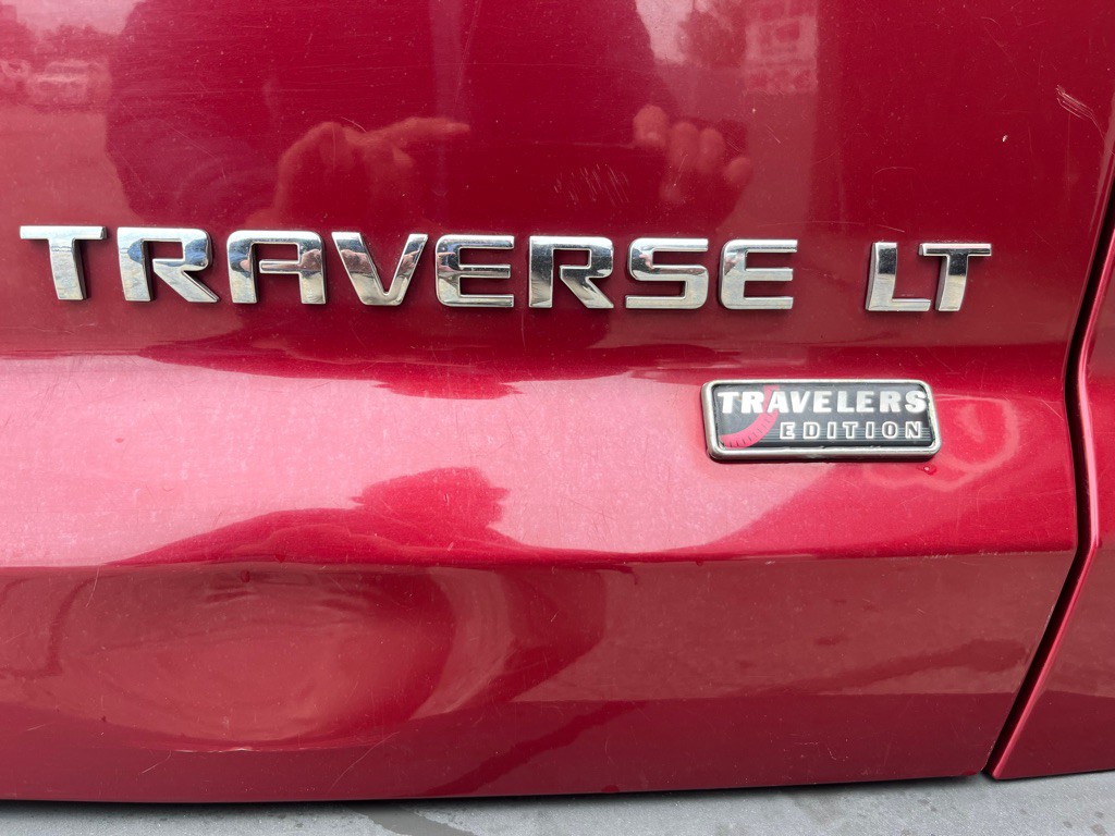 2011 Chevrolet Traverse Image 5