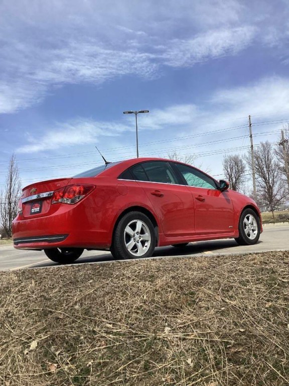 2012 Chevrolet Cruze Image 4