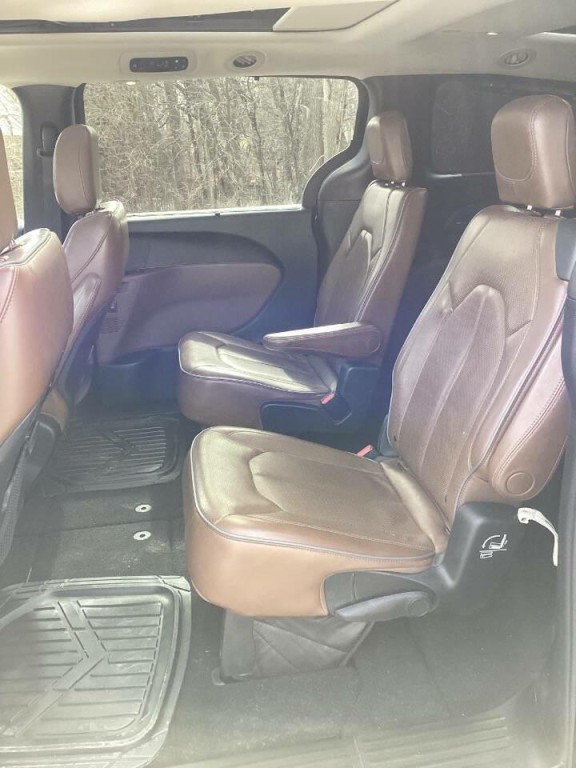 2018 Chrysler Pacifica Image 9
