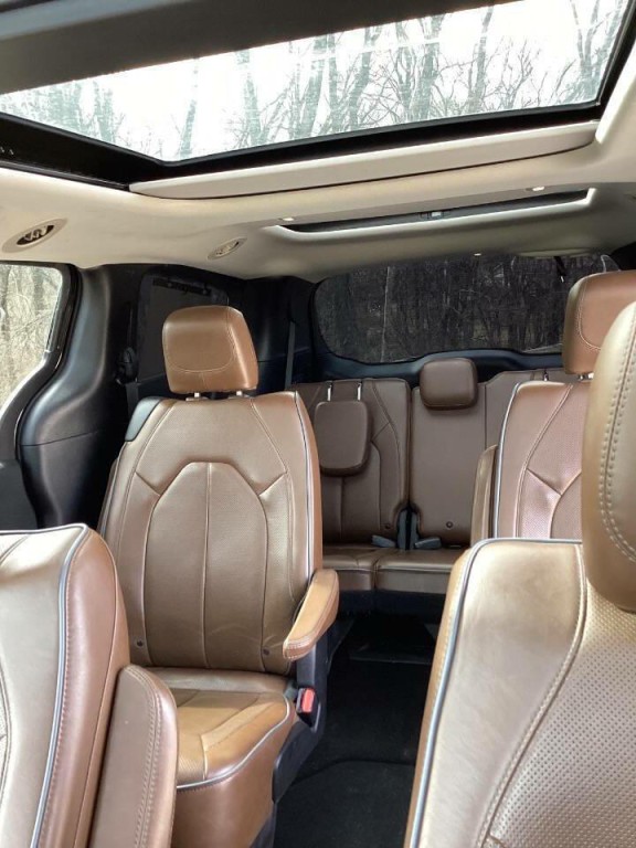 2018 Chrysler Pacifica Image 10