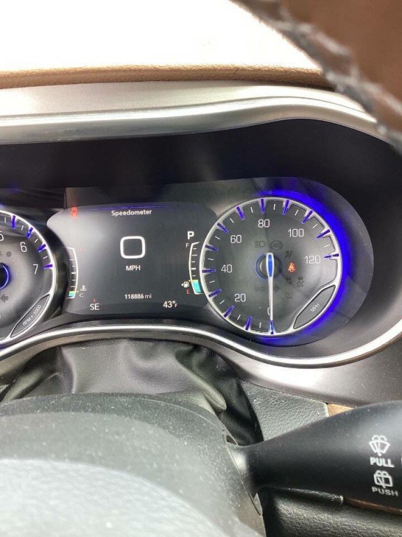 2018 Chrysler Pacifica Image 12