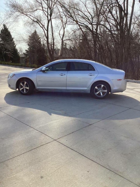 2011 Chevrolet Malibu Image 6