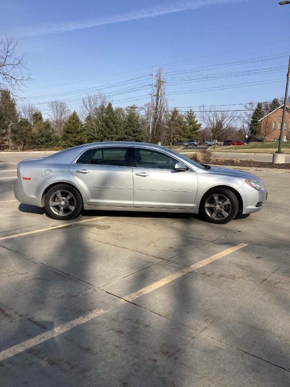 2011 Chevrolet Malibu Image 7