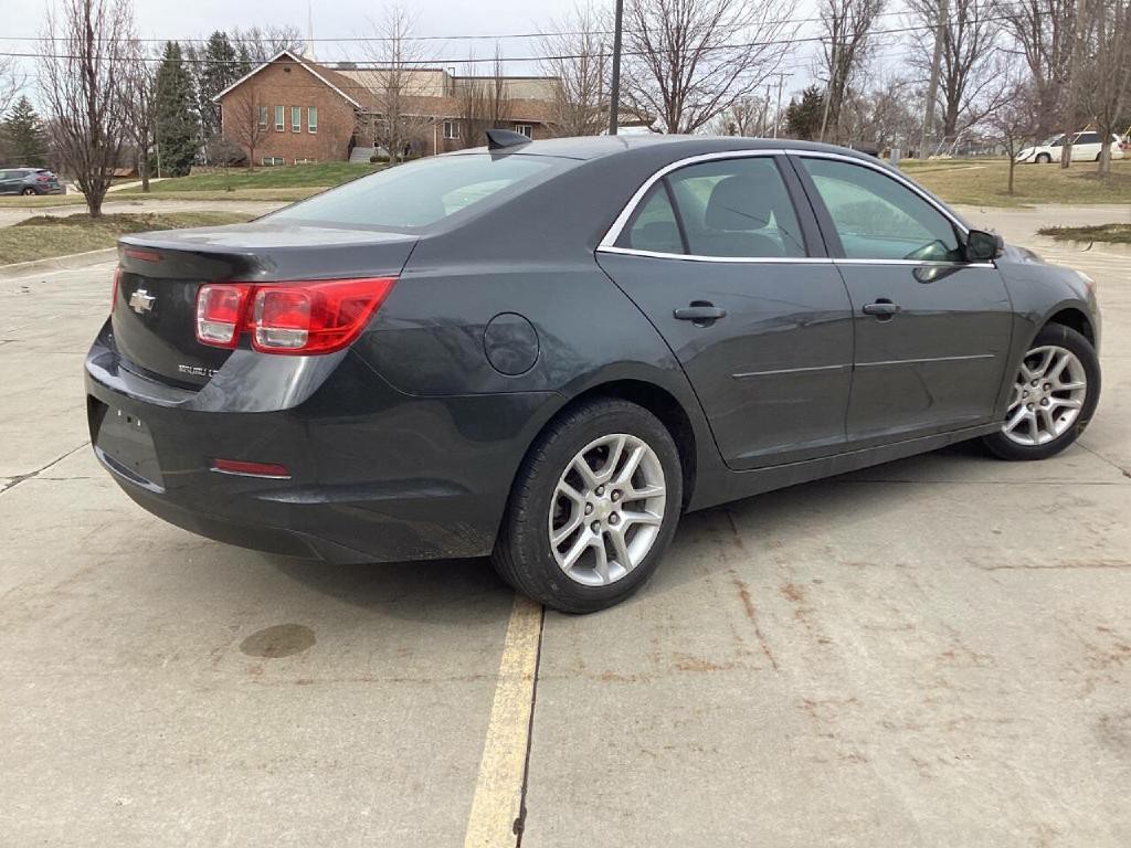 2015 Chevrolet Malibu Image 4
