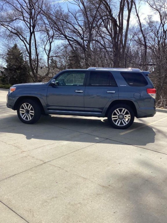 2011 Toyota 4Runner Image 6