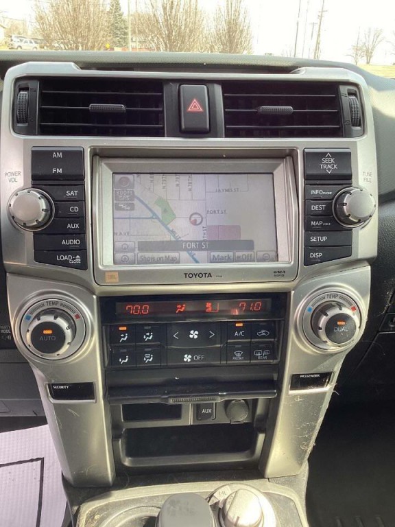 2011 Toyota 4Runner Image 12