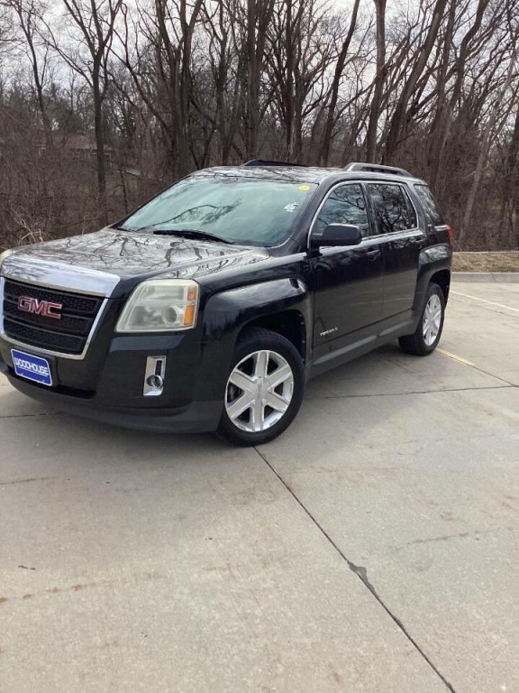2011 GMC Terrain Image 2