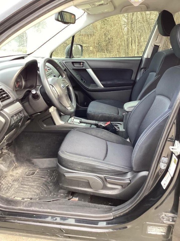 2015 Subaru Forester Image 8