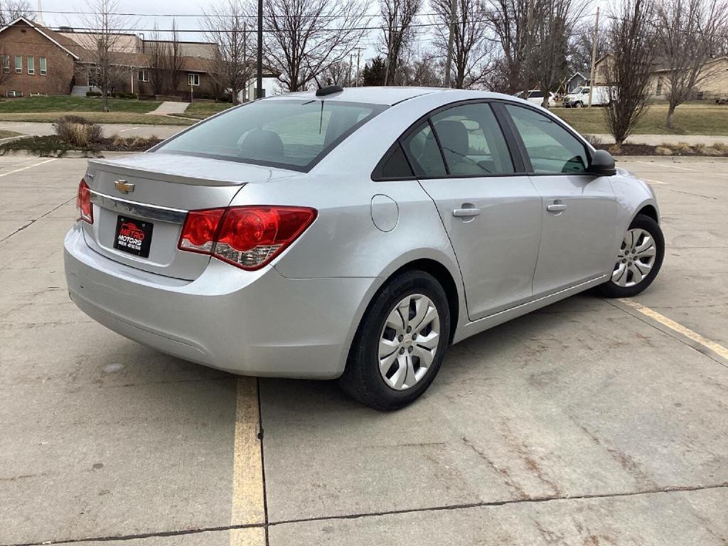 2016 Chevrolet Cruze Image 4