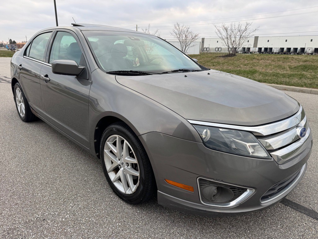 2011 Ford Fusion Image 3