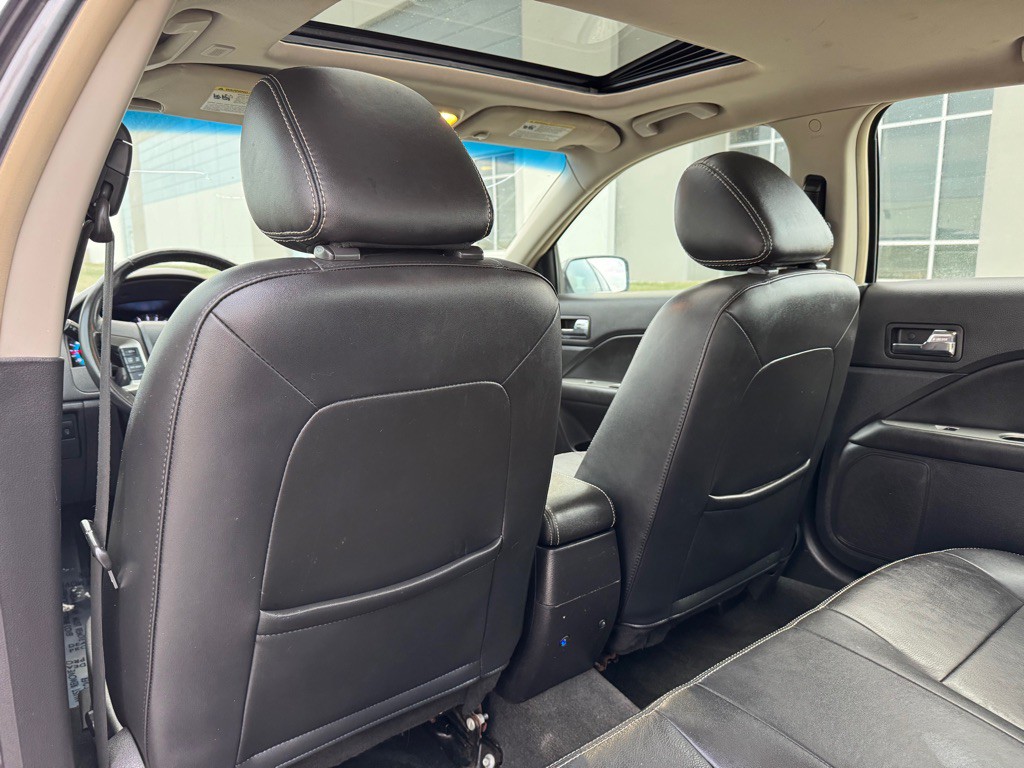 2011 Ford Fusion Image 14
