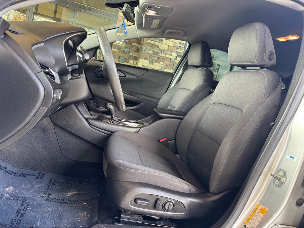 2018 Chevrolet Malibu Image 9