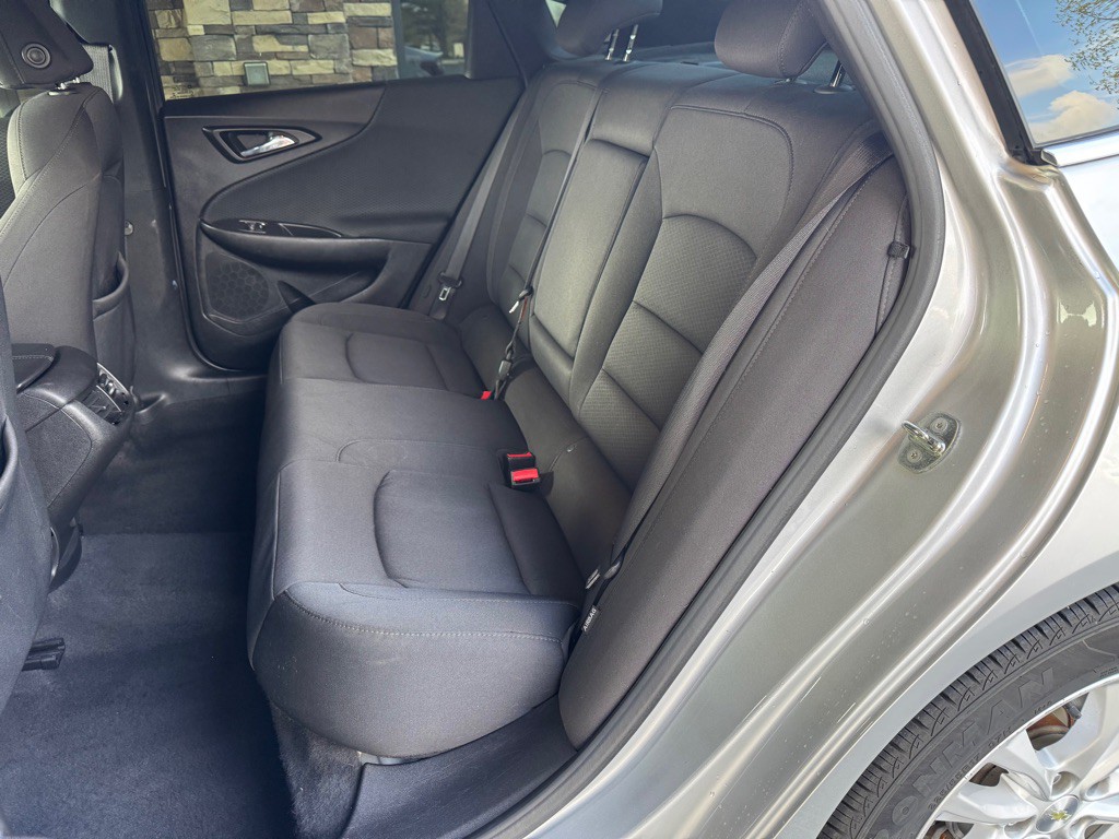 2018 Chevrolet Malibu Image 11