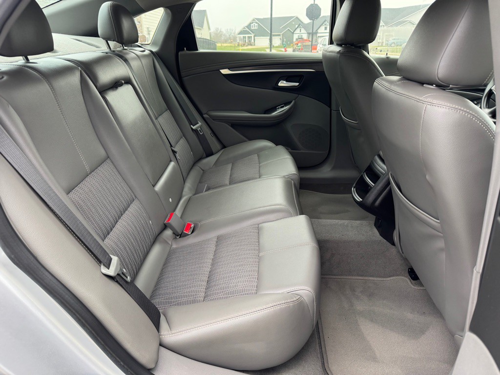 2019 Chevrolet Impala Image 11
