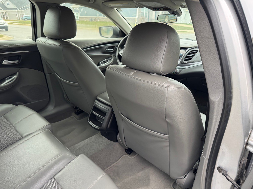 2019 Chevrolet Impala Image 12