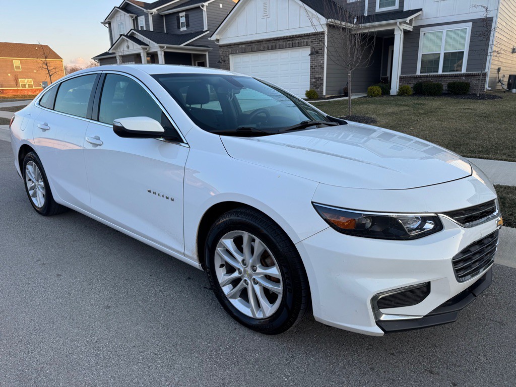 2018 Chevrolet Malibu Image 3