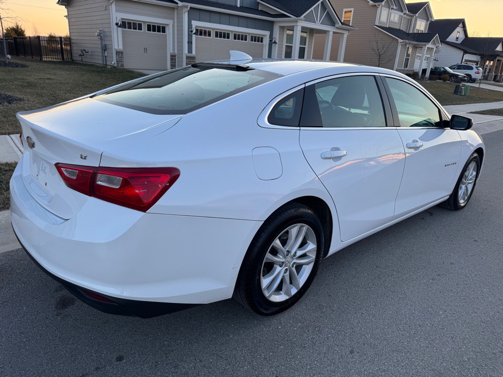 2018 Chevrolet Malibu Image 6
