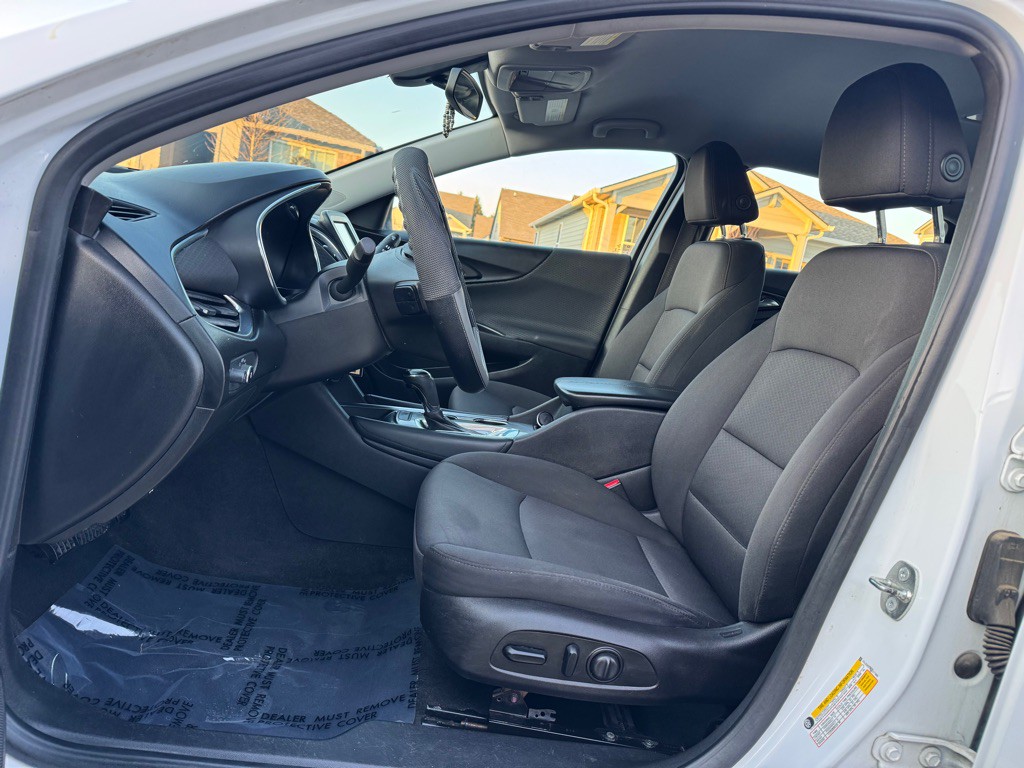 2018 Chevrolet Malibu Image 7
