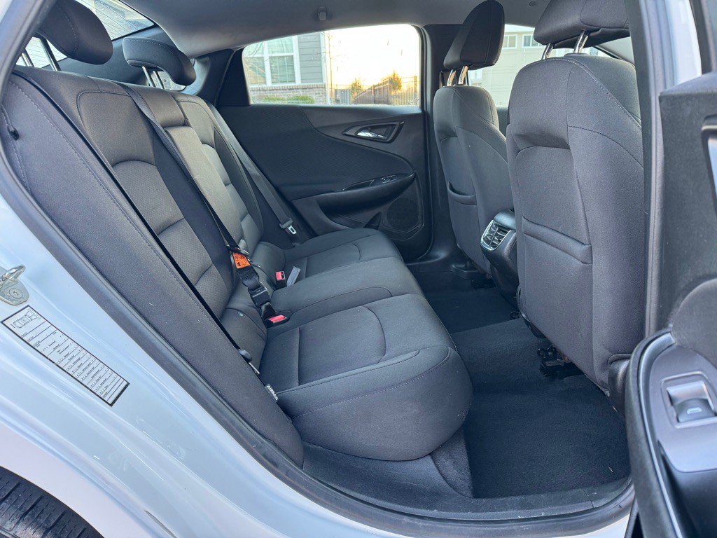 2018 Chevrolet Malibu Image 12
