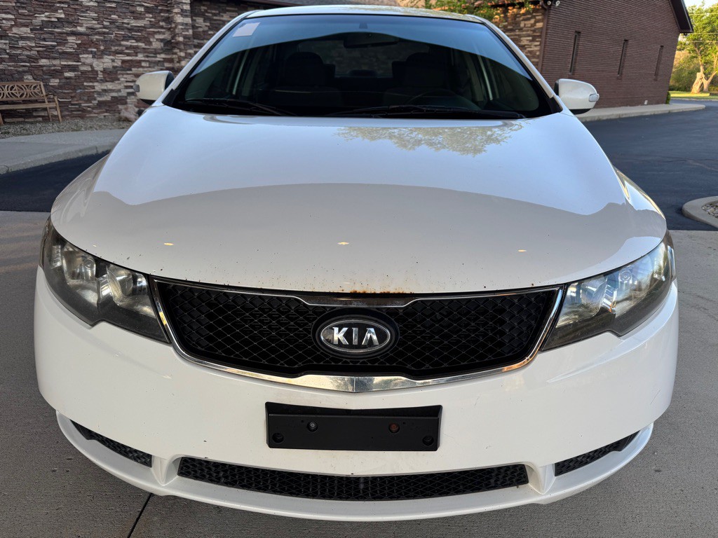 2010 Kia Forte Image 2