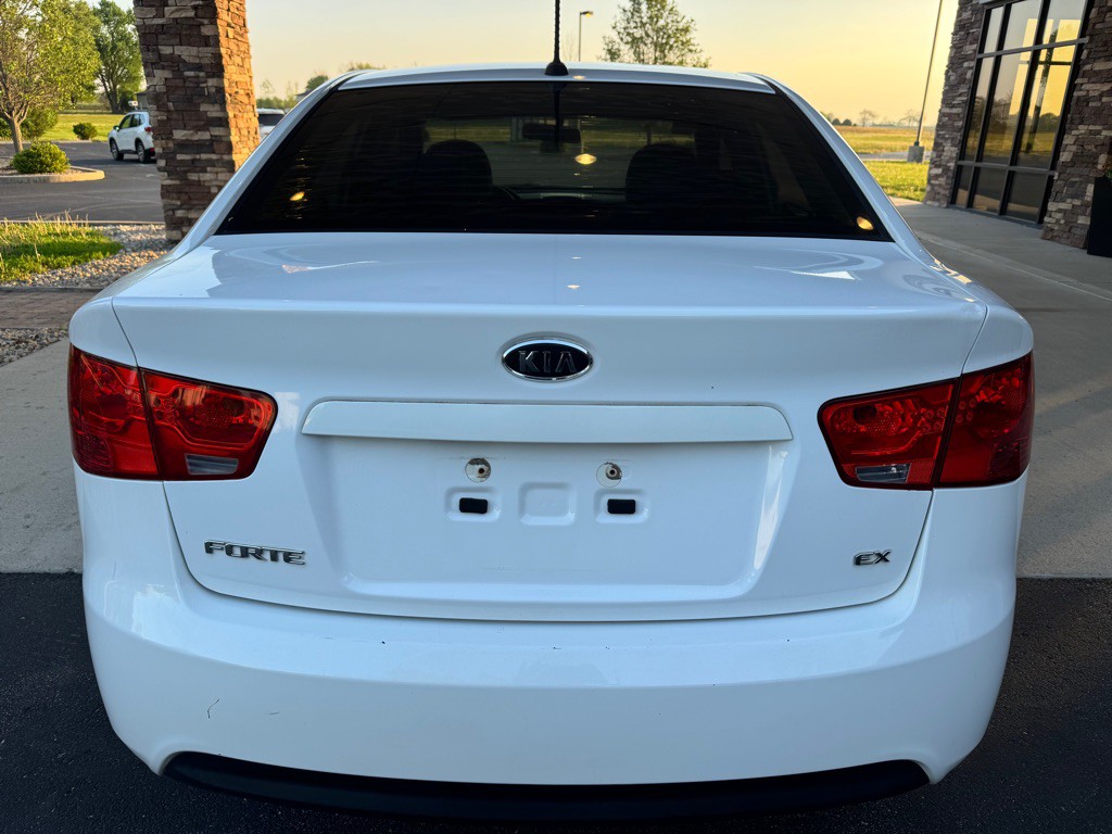 2010 Kia Forte Image 5