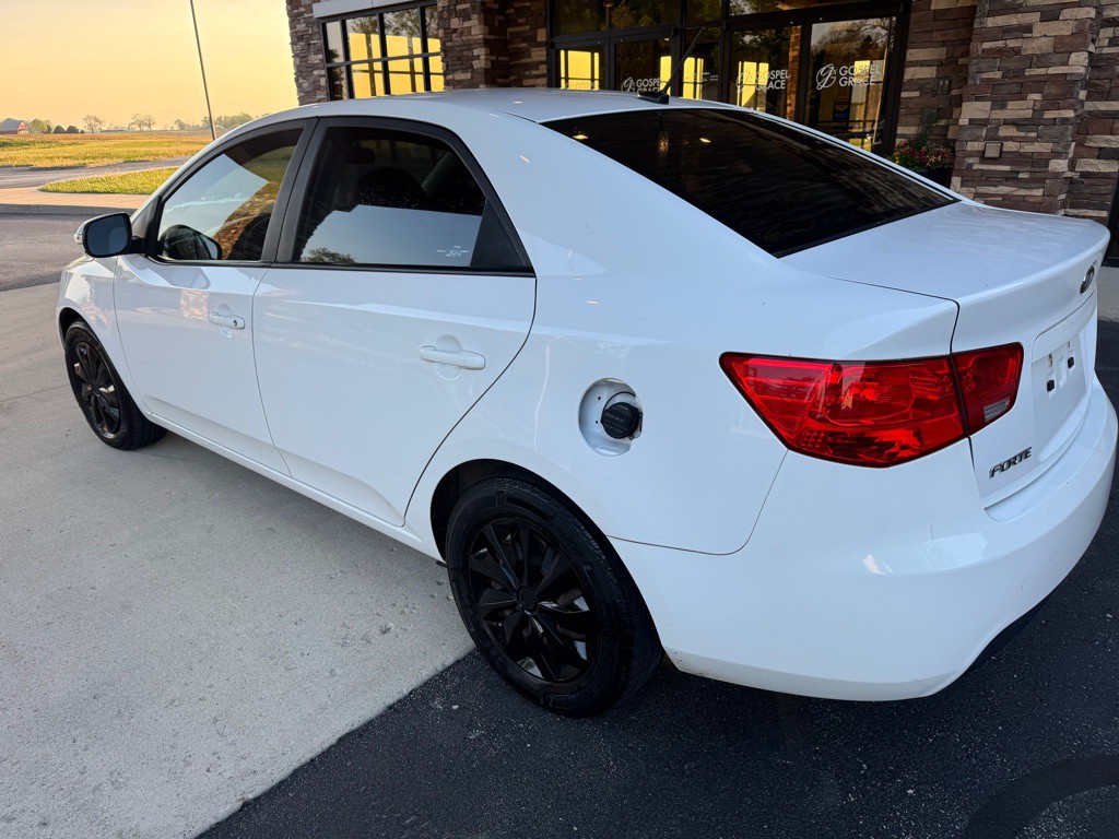 2010 Kia Forte Image 6