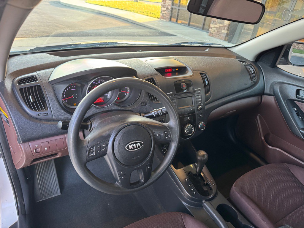 2010 Kia Forte Image 10