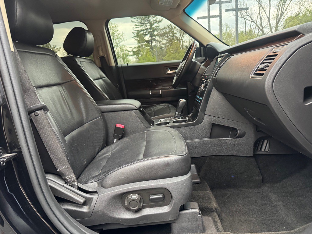 2017 Ford Flex Image 7