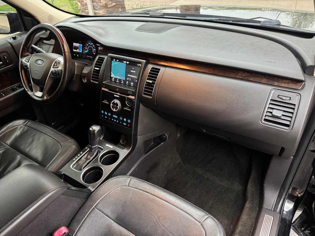 2017 Ford Flex Image 8