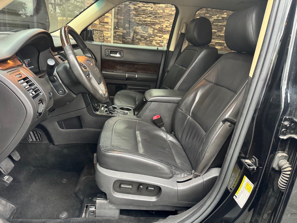 2017 Ford Flex Image 9