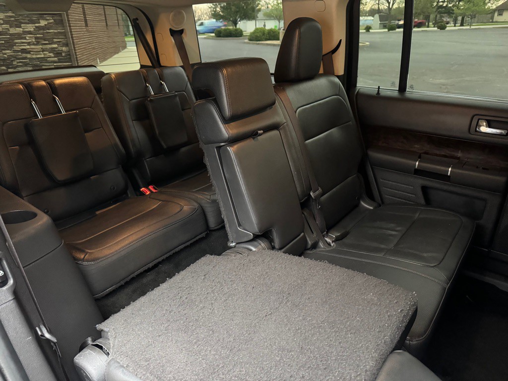 2017 Ford Flex Image 13